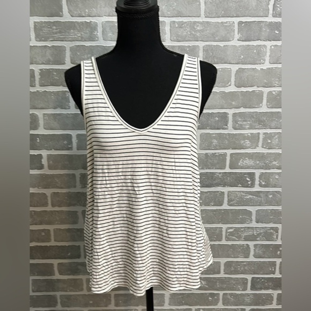 Women’s Old Navy Luxe Swing Tank Top